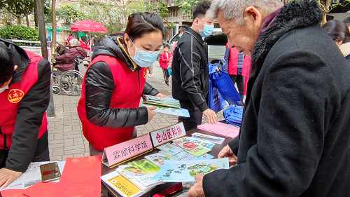 仓山区开展“温暖在榕城 志愿关爱行” 主题活动