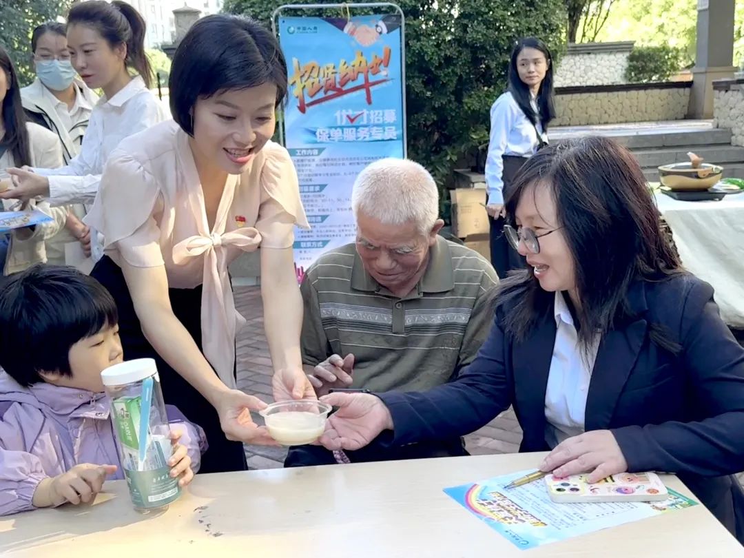仓山区临江街道菖蒲社区三盛巴厘岛小区举办第一届“邻聚力”睦邻节