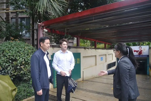 区主要领导到一线检查指导台风“康妮”防御工作