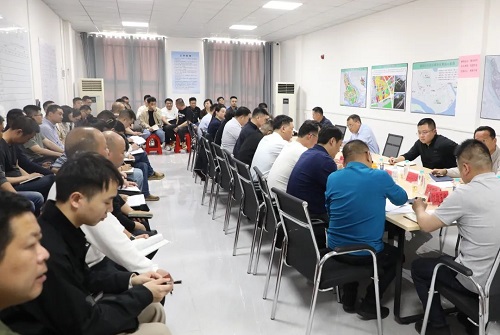 【强产业 优环境】区委主要领导现场办公推进重点项目征迁